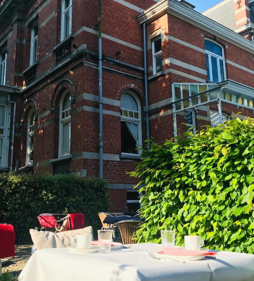 B&B 'T Kasteel & 'T Koetshuys Veurne Exterior foto