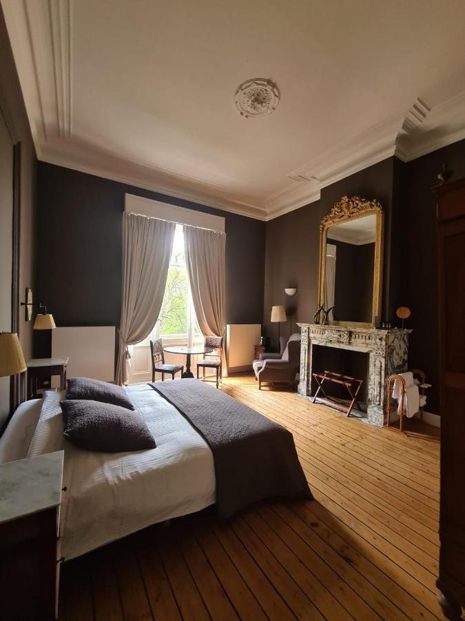 B&B 'T Kasteel & 'T Koetshuys Veurne Exterior foto